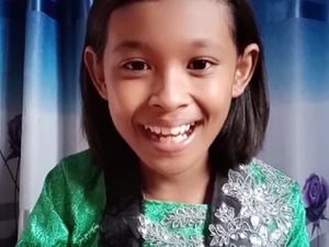 Keren! Gadis Kecil Ini Review Makanan Pakai Bahasa Jawa Halus