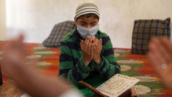 Potret Anak-anak Kashmir Belajar Alquran di Tengah Pandemi