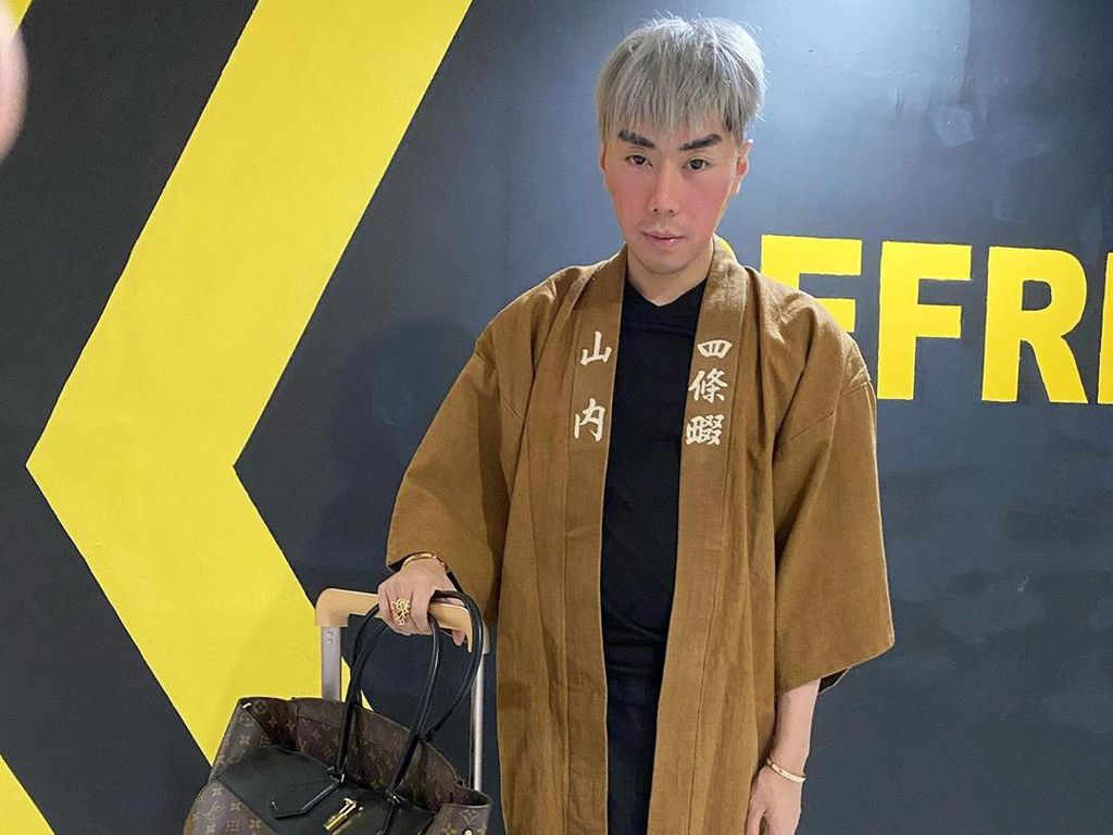 Roy Kiyoshi Sempat Naik Bajaj Demi Bangun Karier Roy Kiyoshi Sempat Naik Bajaj Demi Bangun Karier