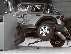 Ketangguhan Jeep Wrangler Dipertanyakan Melihat Hasil Uji Tabraknya