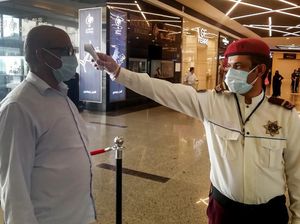 Berakhirnya Pembatasan di Saudi Meski Kasus Corona Masih Tinggi