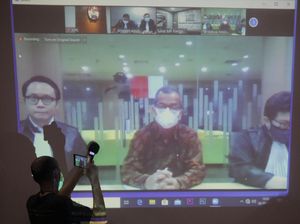 Emirsyah Satar Divonis 8 Tahun Penjara Emirsyah Satar Divonis 8 Tahun Penjara