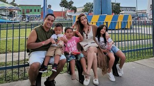 Satu Anak Satu Pengasuh, Nia Ramadhani Juga Ada yang Urus