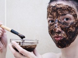 7 Manfaat Masker Kopi, Bisa Mengurangi Mata Bengkak