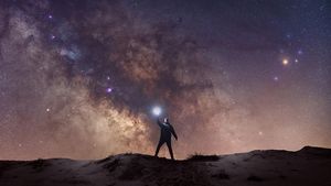 Terpukau Keindahan Rahasia Langit Malam