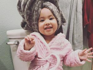 Gemasnya Video Anak Perempuan Facial Saat Lockdown, Bikin Netizen Ngiri