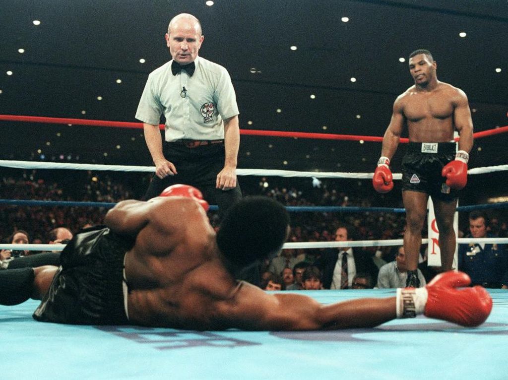 Mike Tyson Kembali Naik Ring, Ini Deretan Duelnya yang Kontroversial Mike Tyson Kembali Naik Ring, Ini Deretan Duelnya yang Kontroversial