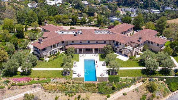 Foto: Rumah Rp 270 M yang Ditempati Meghan Markle dan Pangeran Harry di LA