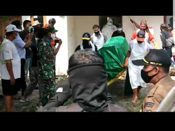 Autopsi Selesai, Jasad Dikubur di Rumah Penganiaya Istri di Bogor Dievakuasi