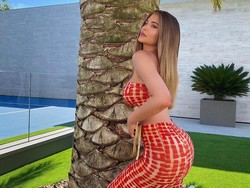 Berbohong, Gelar Miliarder Kylie Jenner Dicabut Forbes