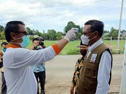 Kunker ke Daerah, Gubernur Sulsel Ikut Cek COVID-19 di Posko Siaga