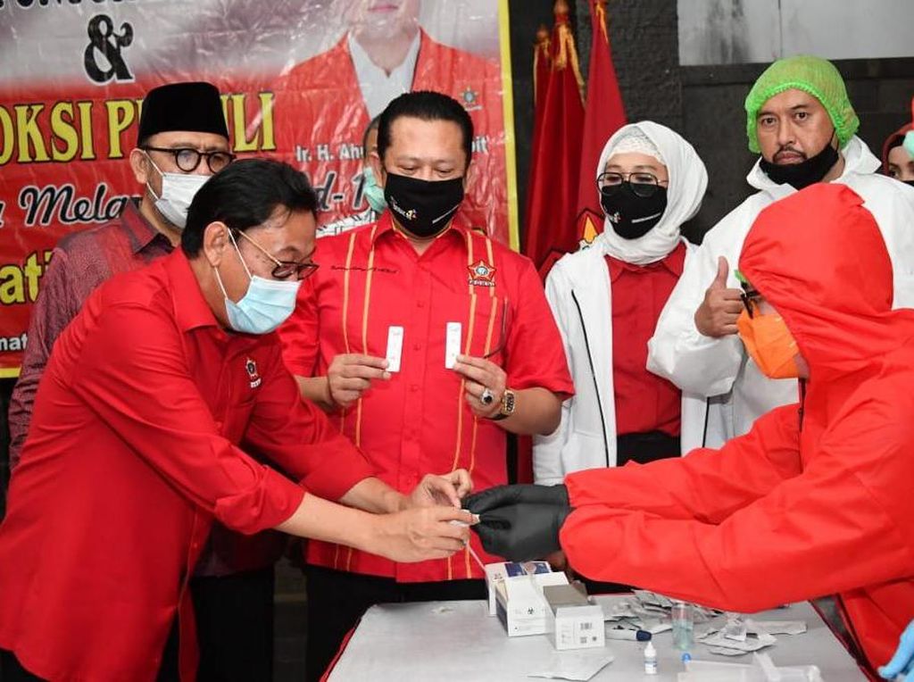 Ketua MPR Adakan Rapid Test COVID-19 dan Suntik Vitamin C Ketua MPR Adakan Rapid Test COVID-19 dan Suntik Vitamin C