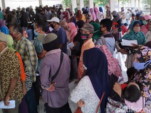 Duh! Pencairan BST di Kulon Progo Tanpa Physical Distancing