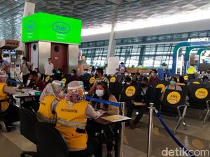 Penerbangan Dibuka Lagi, Begini Kondisi di Bandara Soekarno Hatta Penerbangan Dibuka Lagi, Begini Kondisi di Bandara Soekarno Hatta