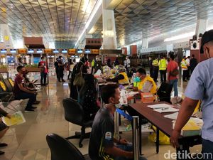 Garuda Bilang Kepadatan di Bandara Soetta Bukan Calon Penumpangnya