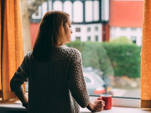 Haruskah Kita Laporkan Orang yang Langgar Pembatasan Sosial ke Polisi?