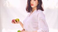 Pose Kim Tae Ri Bersama Makanan, Aktris Cantik Film Space Sweepers