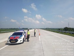 Pemudik Punya Modus Baru Turun di Overpass Tol, Ini Upaya Polisi Ngawi