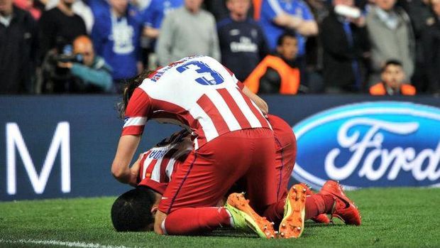 pemain bola muslim sujud syukur