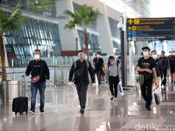 Suasana Terkini Bandara Soetta Pascapenerbangan Dibuka