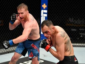 Hasil UFC 249: Justin Gaethje Taklukkan Tony Ferguson Hasil UFC 249: Justin Gaethje Taklukkan Tony Ferguson