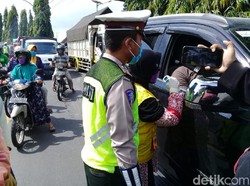 1.348 Kendaraan Pemudik Diminta Putar Balik di Perbatasan Blora