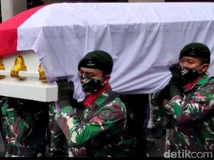 Jenazah Djoko Santoso Diberangkatkan ke San Diego Hills