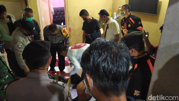 Karaoke di Cianjur digeruduk polisi