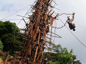 Bungee Jumping Kematian Ala Vanuatu
