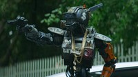 Sinopsis Film Chappie, Robot Cerdas yang Belajar Jadi Manusia