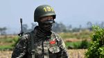 Foto: Aksi Son Heung-min Jadi Tentara, Angkat Senjata