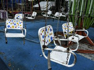 Pasar Malam di Kanal Banjir Timur Tergilas Pandemi