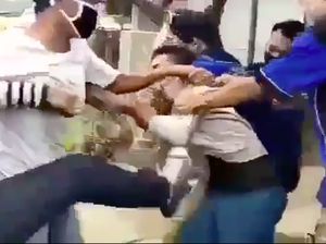 Polisi Tahan Pemuda Jonggol yang Marah-Pukul Warga