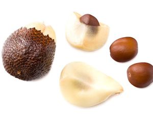 9 Manfaat Buah Salak yang Mungkin Belum Diketahui 9 Manfaat Buah Salak yang Mungkin Belum Diketahui