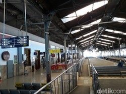 Keran Transportasi Umum Dibuka, Stasiun Tugu Yogya Lengang
