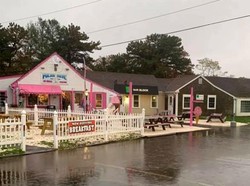 Baru Dibuka, Kafe Ini Tutup Lagi karena Pelanggan Tak Terapkan Jarak Sosial