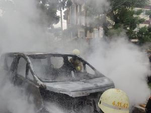 Alphard Terbakar di Pondok Indah, Apa Penyebabnya?