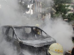 Alphard Terbakar di Pondok Indah, Apa Penyebabnya?