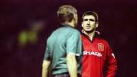Eric Cantona - 51 assist di Premier League untuk MU. Foto: Getty Images/Anton Want