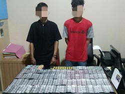 Polisi Tangkap 2 Pelaku yang Jual Obat-obatan Ilegal di Bogor