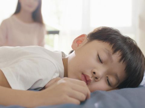 Ilustrasi anak lemas