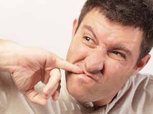 Tak Sengaja Menelan Sisa Makanan yang Terselip di Gigi, Batalkah Puasa?