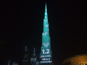 Cahaya untuk Lawan Kelaparan di Burj Khalifa Cahaya untuk Lawan Kelaparan di Burj Khalifa