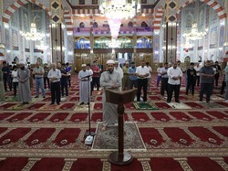 Masjid di Irak Kembali Dibuka, Obati Rasa Rindu Salat Berjamaah