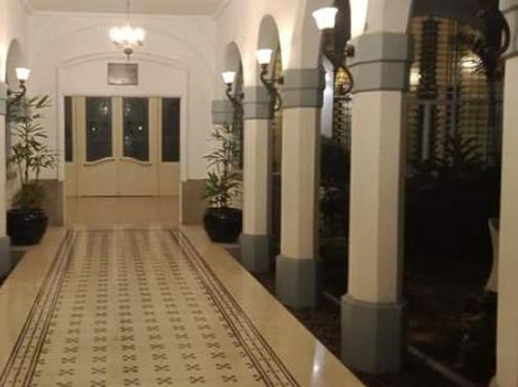 Hotel Tua di Surabaya Ini Dibangun pada Tahun 1910 Hotel Tua di Surabaya Ini Dibangun pada Tahun 1910