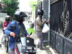 Ini Suka Duka Tiga Mahasiswa Jakarta Jadi Relawan Corona di Kota Blitar