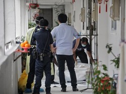 Alasan Haru Wanita yang Ditemukan Tinggal Bersama Mayat Ibunya 5 Hari