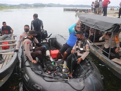 Kronologi Pesawat Jatuh di Danau Sentani hingga Jenazah Pilot Dievakuasi
