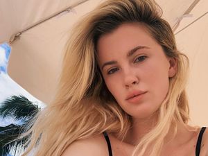 Ireland Baldwin Sebut Amber Heard Layaknya Bencana Untuk Umat Manusia Ireland Baldwin Sebut Amber Heard Layaknya Bencana Untuk Umat Manusia