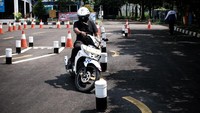 Gugat Aturan Telat Perpanjang SIM Harus Bikin Baru, Guru ASN Usulkan Ini